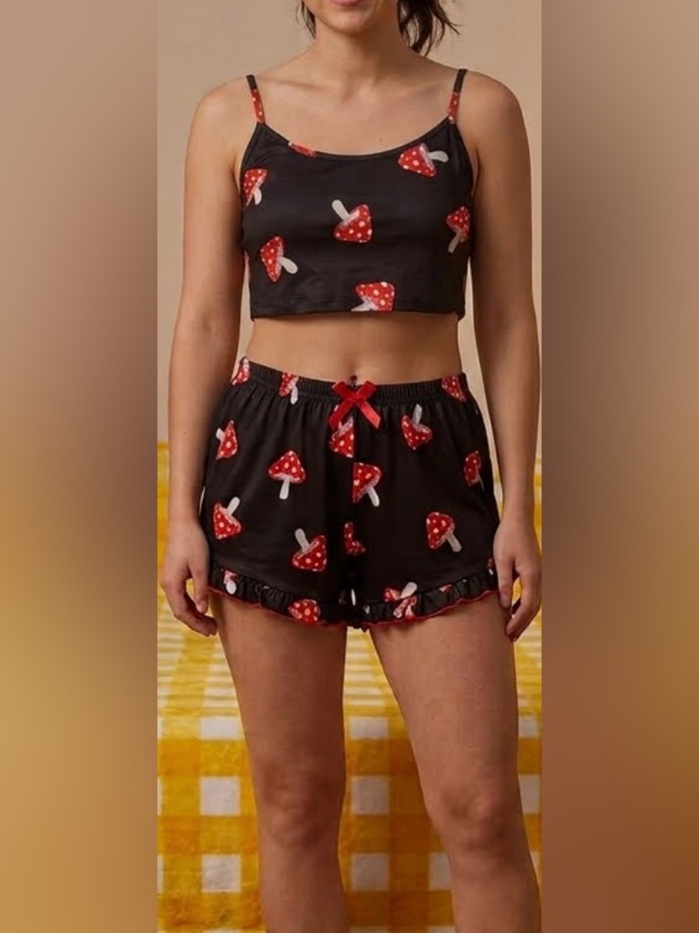 Black & Red Mushroom Print Women's Pajama Shorts
